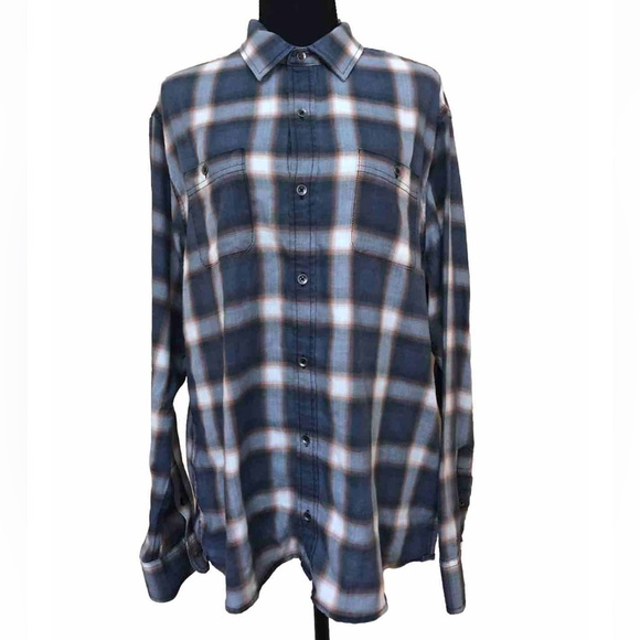 🔥NWT🔥Plaid Lightweight Button-Down Flannel - Picture 2 of 15
